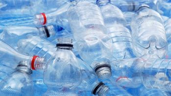 Plus de 356.000 décès cardiovasculaires par an dans le monde chez les 55-64 ans imputables aux phtalates dans les plastiques