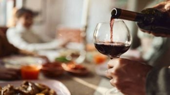 La consommation excessive d'alcool impliquée dans près de 9% des cas d'HTA chez les hommes