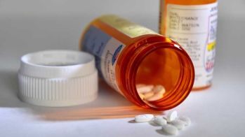 Parmi les effets indésirables rapportés sous statines, une majorité serait associée à un effet nocebo