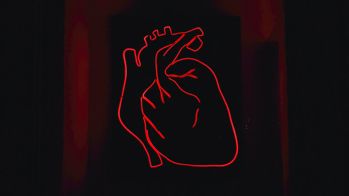 Infarctus et choc cardiogénique: mortalité augmentée avec l'assistance ventriculaire vs ballon intra-aortique