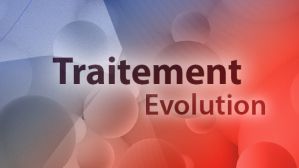 À partir de quelle durée minimum de traitement spécifique d’une amylose cardiaque à transthyrétine peut-on évaluer le profil évolutif du patient ?