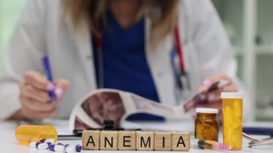 Moins de transfusions et une meilleure récupération avec le fer intraveineux avant chirurgie cardiaque chez les patients anémiques
