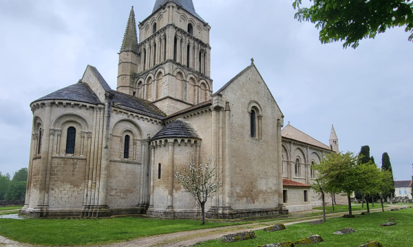 Le carnet de route de Thibaud Damy : de Poitiers à Saintes